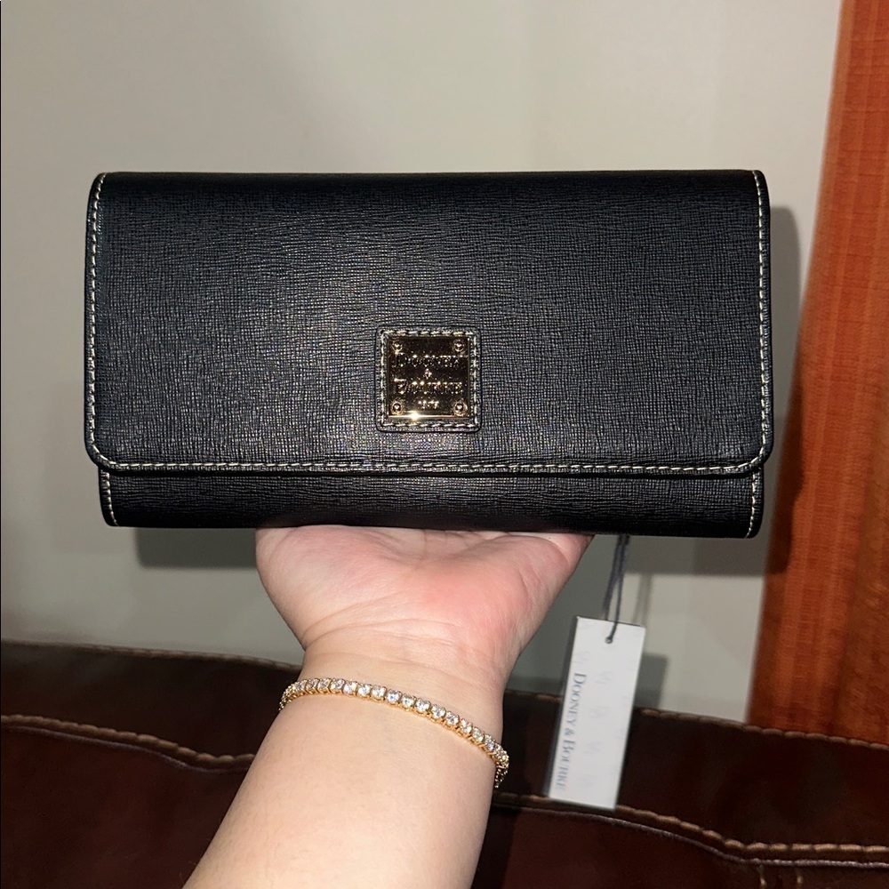 🔥🔥🔥NEW Dooney & Bourke Black Leather Daphne Crossbody Bag